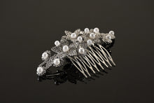 Load image into Gallery viewer, CO0306 Rhinestone &amp; Pearls Hair Comb
