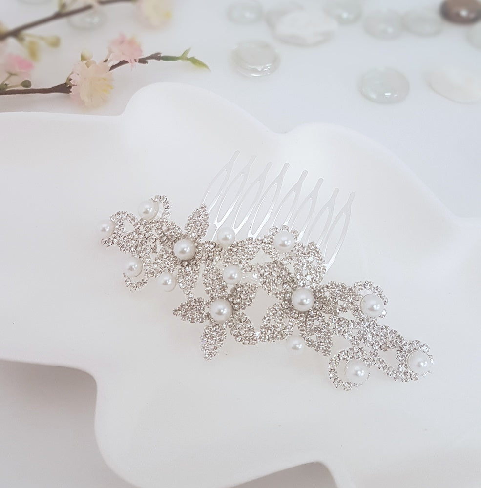 CO0306 Rhinestone & Pearls Hair Comb