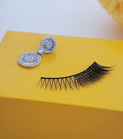 T581 Night Out Lashes  (Eyelashes with Glue)