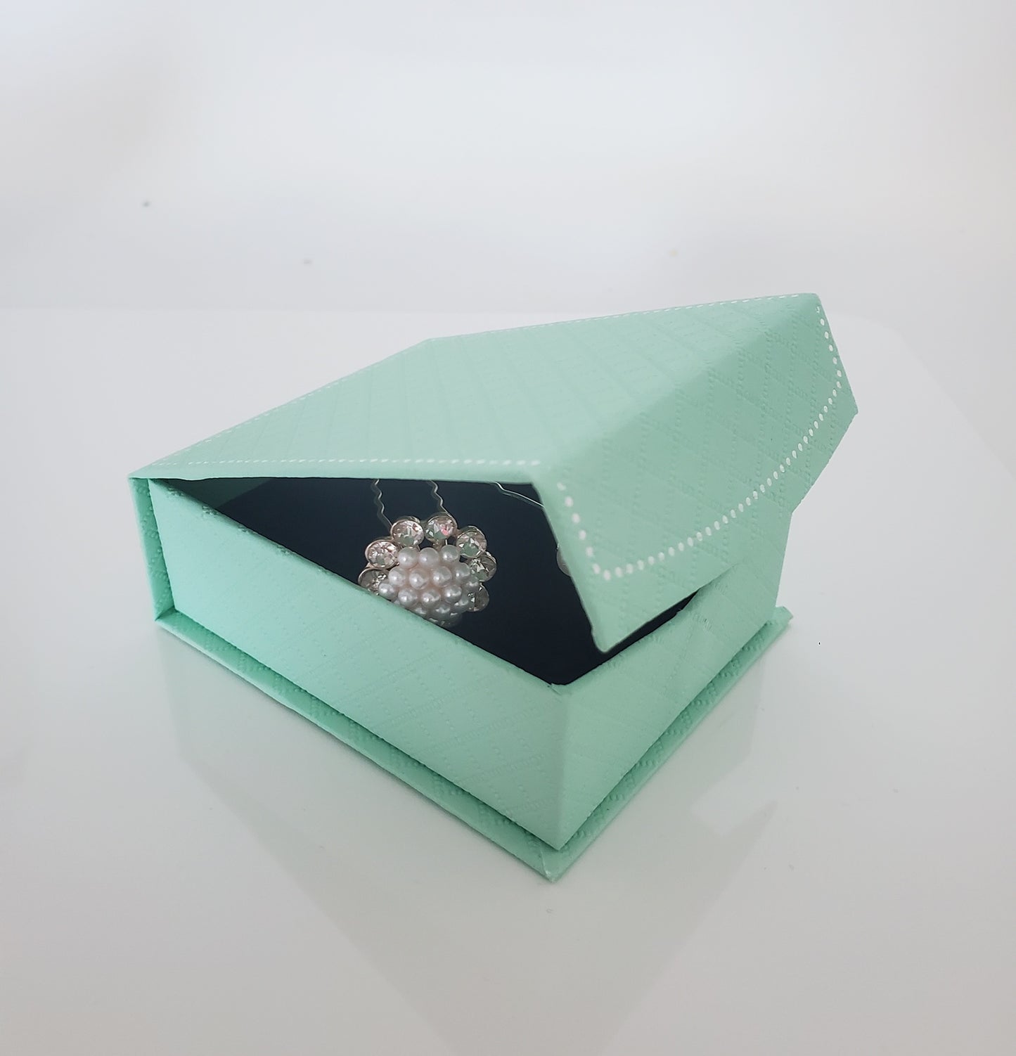 White Flower Hair Pins with Mint Green Box