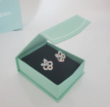Load image into Gallery viewer, Mint Green Jewelry Box with magnetic flap
