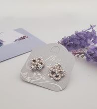 Load image into Gallery viewer, EA0090   18mm AB Flower Earrings (Pierced)
