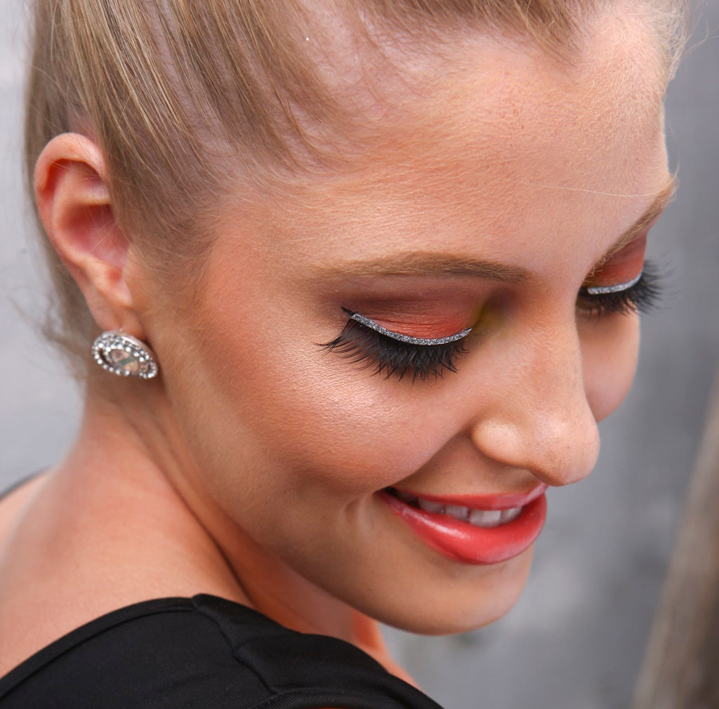 FL0020 Silver Glitter Band Lashes (Eyelashes with Glue)